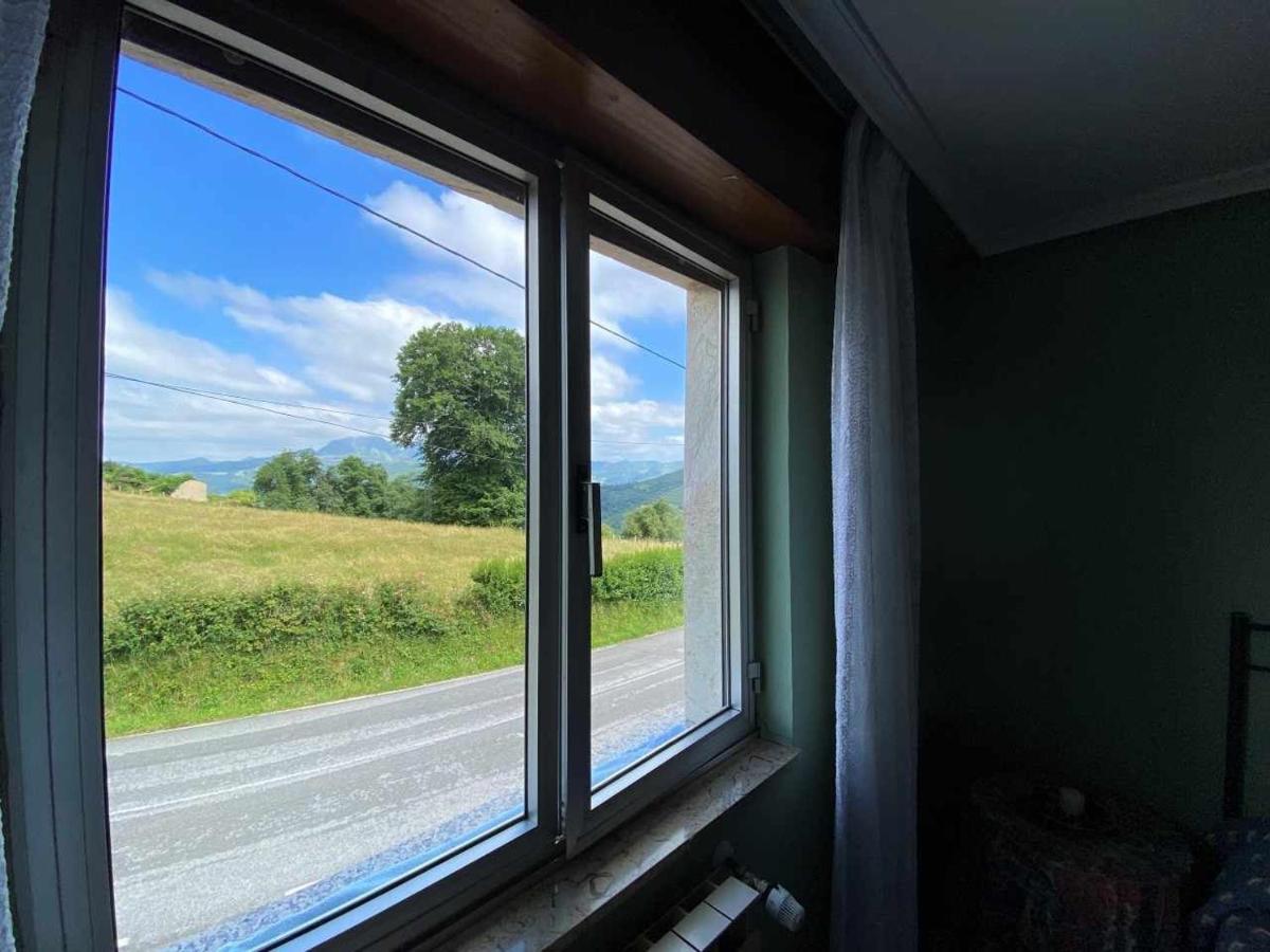 Апартаменти Casa Noval Zona Rural En El Centro De Asturias Bimenes Екстер'єр фото